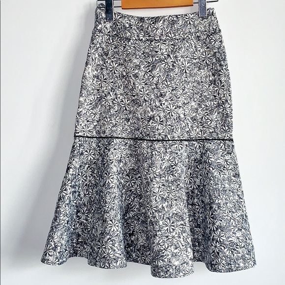 Maeve flora skirt by Anthropologie - Picture 2 of 12